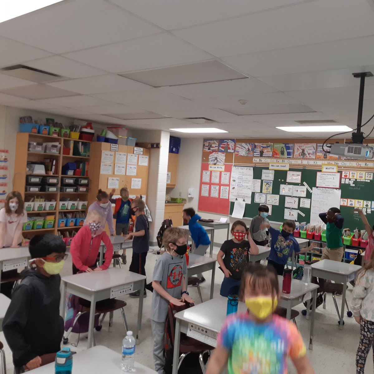 Congratulations to all our classes for their fundraising efforts. Popcorn!! What a way to end the week! Thank you JV Parent Council! <a href="/LDCSB/">London District Catholic School Board</a> <a href="/mariagrazia014/">Maria Giampa</a> <a href="/Staudt1/">@Staudt1</a>