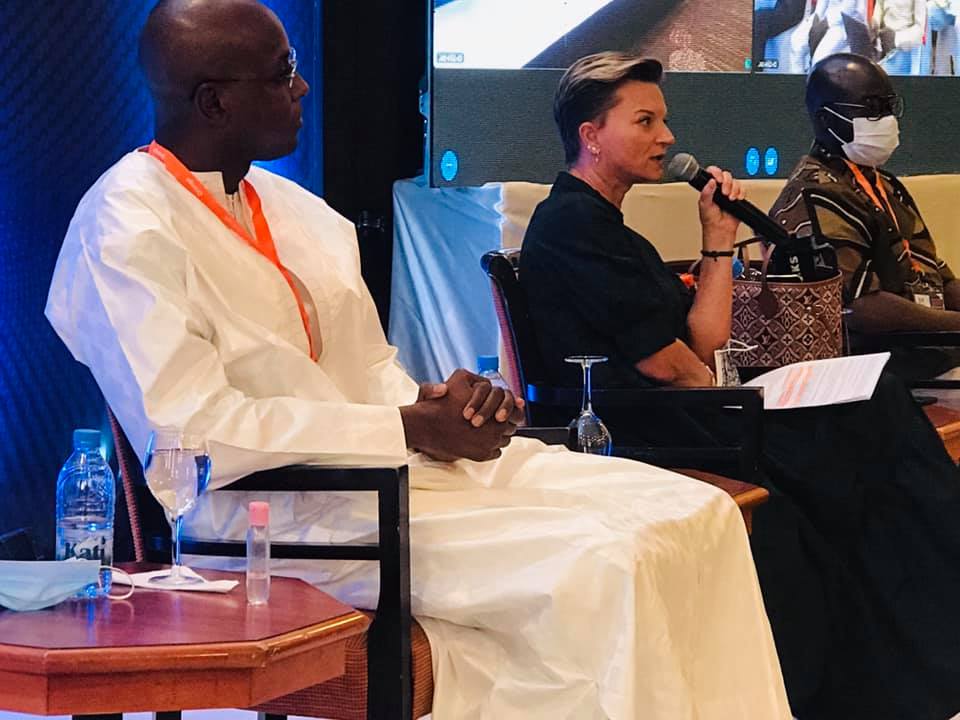 GodwinTika's tweet photo. SALON INTERNATIONAL DE RECRUTEMENT
PANEL 1: L'INNOVATION DANS LE SECTEUR DES RESSOURCES HUMAINES AU #MALI
speakers :
-  @vbeilvert ,(Directrice RMO), Vice-présidente du CDA 
- Cheick Ahmed Touré, Resp. admin. et des relations extérieures de EMPLOI&amp;MOI 
#Prosdynamiques
@Dia_SACKO https://t.co/Kqn6CDYyEB
