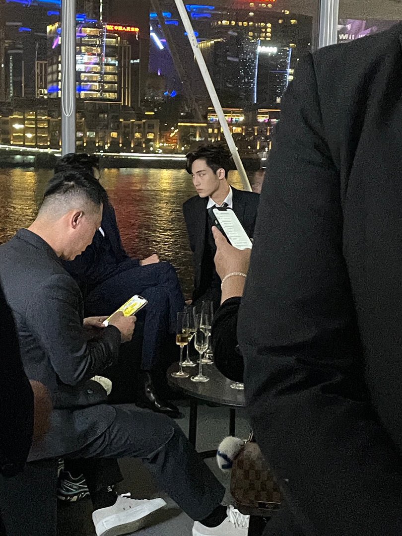 𝙢𝙤𝙤𝙣𝙢𝙞𝙣 🍳｡ slow tweet media