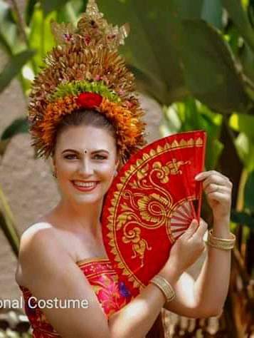 Sewu wanito ora bakal cukup yen mergo nafsu.🤔🙈
Siji wanito ora bakal kurang yen mergo ati ...👍🏻🌷