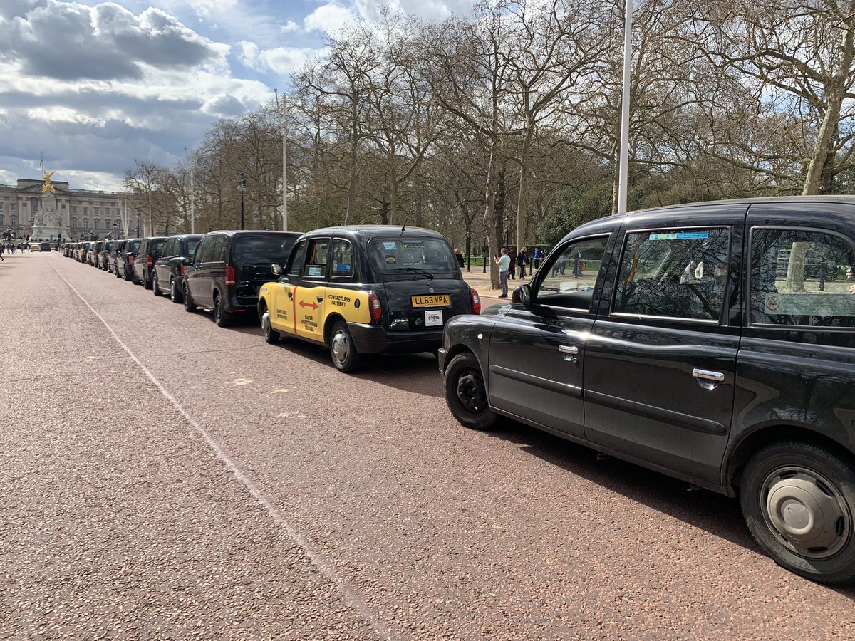 A convoy of Black Cabs line the centre of The Mall to pay their respects to HRH Prince Philip, Duke of Edinburgh. @RoyalFamily