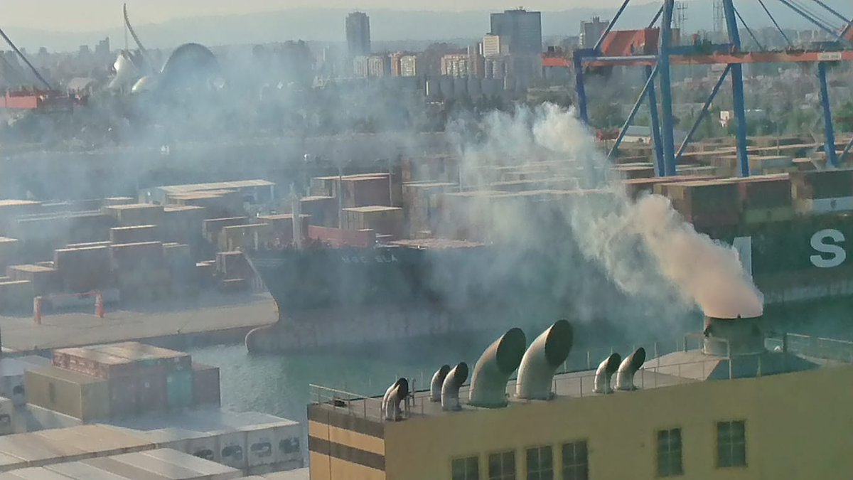 L'#AmpliacioPort continua sent una bogeria i un disbarat ambiental i social que posa en risc la nostra salut i ens resta resiliència territorial
Una nova DIA era el mínim per prudència davant els escenaris de risc que albirem.
<a href="/abalosmeco/">EN EL NOMBRE DE ÁBALOS</a> i <a href="/ximopuig/">Ximo Puig</a> sembla q viuen a un altre món