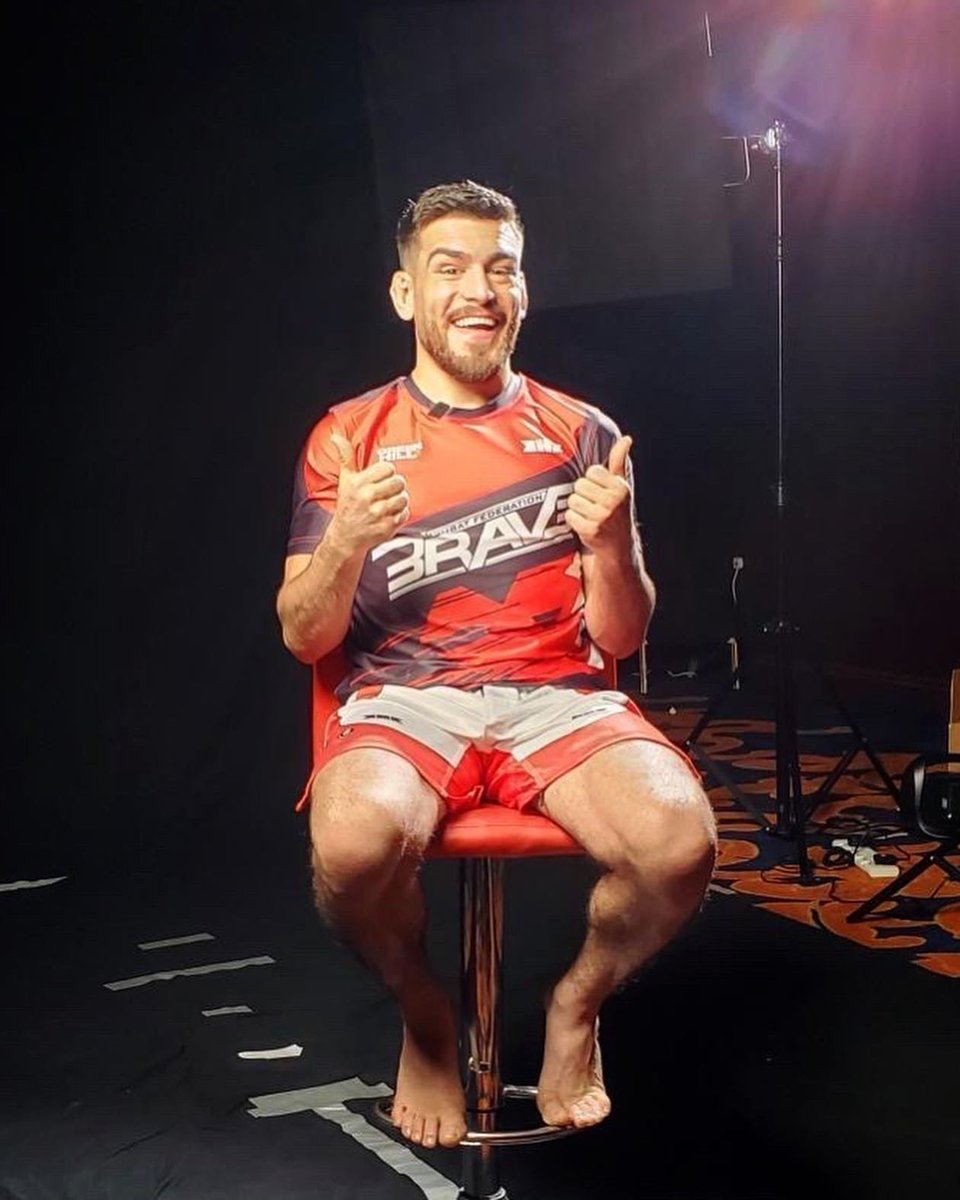 ShortyTorresMMA's tweet image. 💡🎥🎬I love my job 😁 #AllSmiles #CameraTime #HavingFun #BraveCF #MediaDay We Can, We Will, Together, We Are, #TeamShorty