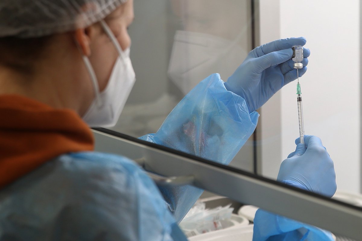 Das #Impfzentrum ermöglicht über 60-jährigen Düsseldorfer*innen eine kurzfristige Impfung mit Astrazeneca, da die Impfstoffkapazitäten noch nicht ausgeschöpft worden sind. 
Termine unter 📞 0800-11611701
Ab sofort auch für 77- und 78-Jährige, auch unter 116117.de.