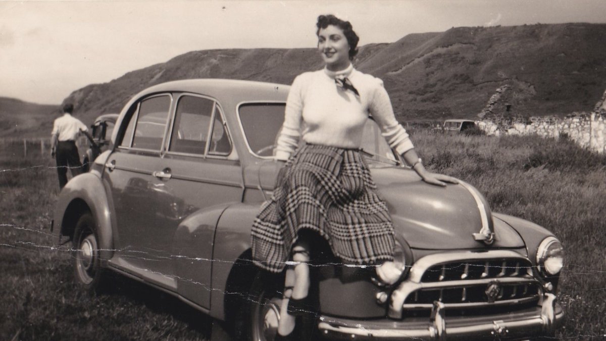 MStoddartDesign's tweet photo. This Sunday (11th April) is the birthday of Mark’s mother, Margaret Rose Stoddart, who would have turned 90 years old (she sadly passed on 15th August 2011) 🎂  #markstoddart #artist #designer #healthyfood #health #birthday https://t.co/iTPNotm9Ny