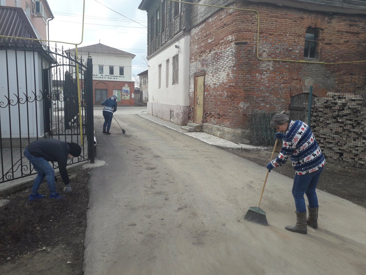 efr_museum's tweet image. Коллектив нашего музея, сегодня (09.04.2021 г.) провел субботник. Была очищена от мусора прилегающая территория нашего музея. Не забыли наши сотрудники про дом, в котором родился и вырос великий российский авиаконструктор В.М. Мясищев.