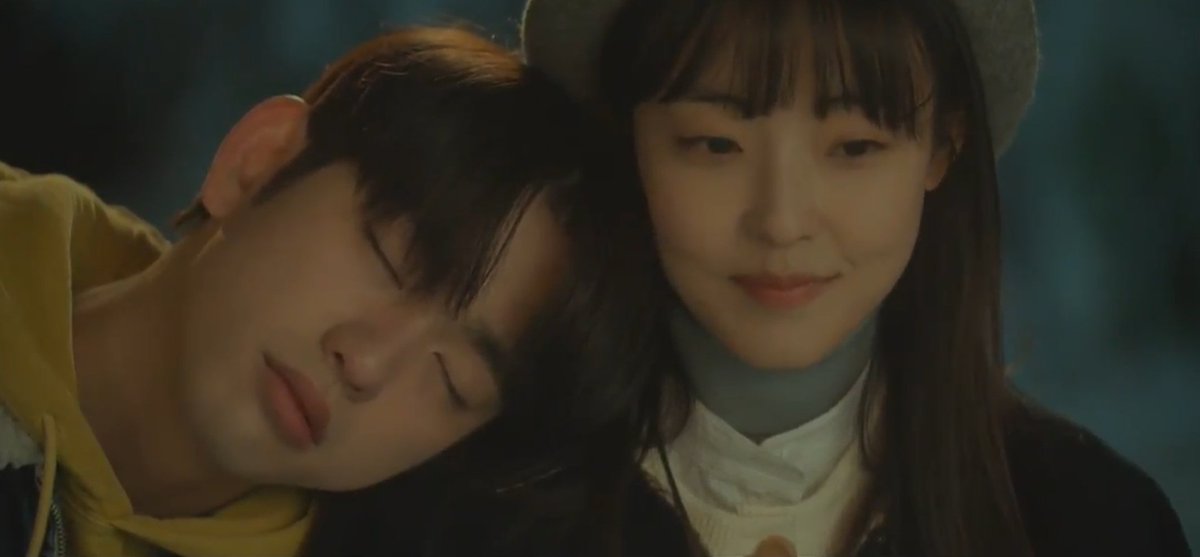• DECEMBER 1993Drunk Jaehyun sleepily leans on Jisoo's shoulder.