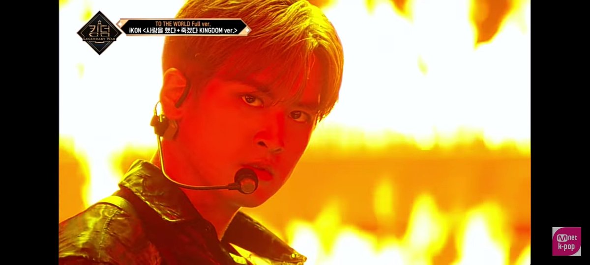 FrvOt7's tweet photo. I felt like watching a theater show! They are freaking talented! They slay the stage naturally it's in thier veins! 
iKONICS STREAM LIKE ITS HOT 
#iKON #iKONIC #iKON_킹덤_왕의귀환 #ikon_is_back @YG_iKONIC @ygent_official @iKON_gnani_____ @D_dong_ii @iKON_chan_w000 https://t.co/HDlb0Kxjif