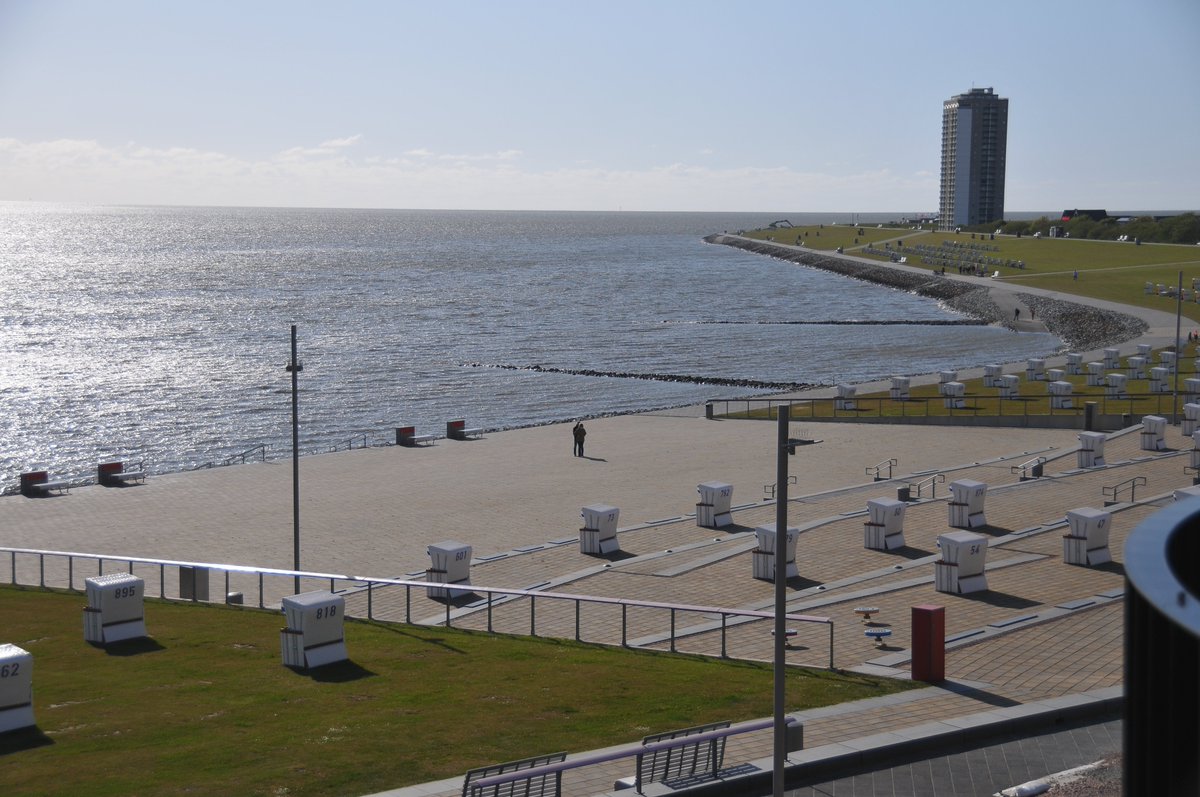 Grünes Licht aus Kiel: #Büsum bekommt den Zuschlag als touristisches #Modellprojekt und darf noch im April wieder Urlauber willkommen heißen:  boyens-medien.de/artikel/lokale…