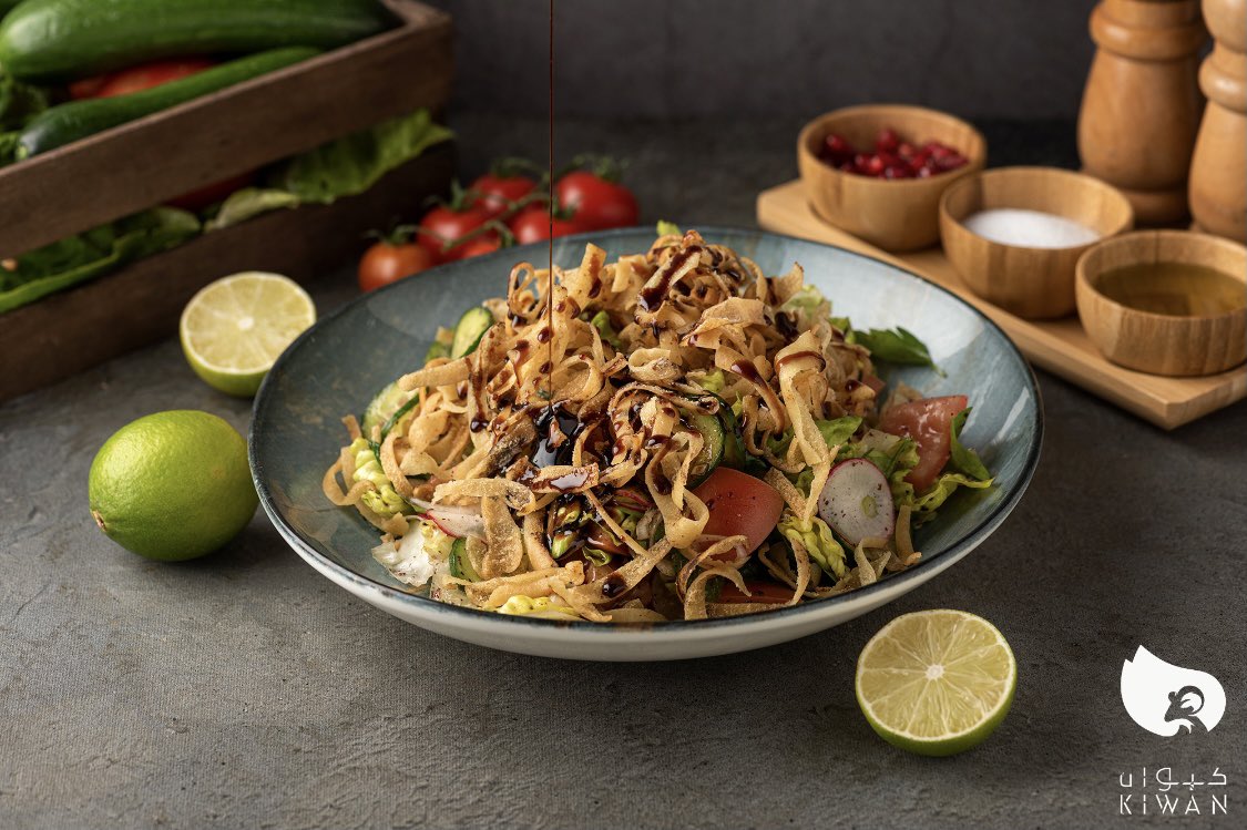 سلطة فتوش 🤤😍👌

#كيوان_يكفي_ويوفي
#لحومنا_من_مزارعنا
#مطعم_كيوان  #القصيم #بريدة #كيوان #مطعم #مشويات #مشاوي #طازج