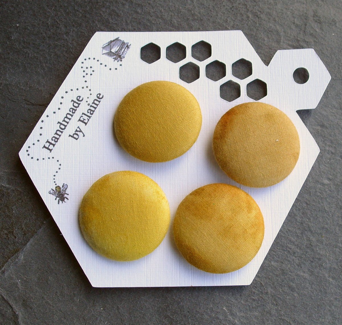 HandmadeElaine's tweet image. Excited to share the latest addition to my #etsy shop: 44L Fabric Covered Buttons - 4 x 28mm, Yellow Buttons, Mustard, Dappeled, Variegated, Ochre, Wheat, Quinacridone Gold, Cadmium Yellow, 4136 etsy.me/3wJobYc #yellowbuttons #mustardbuttons #cadmiumyellow