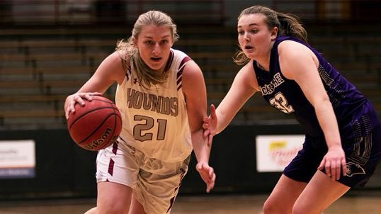 Happy birthday to Redshirt Junior, #21 Paige Barrett! We hope you have an amazing day!
