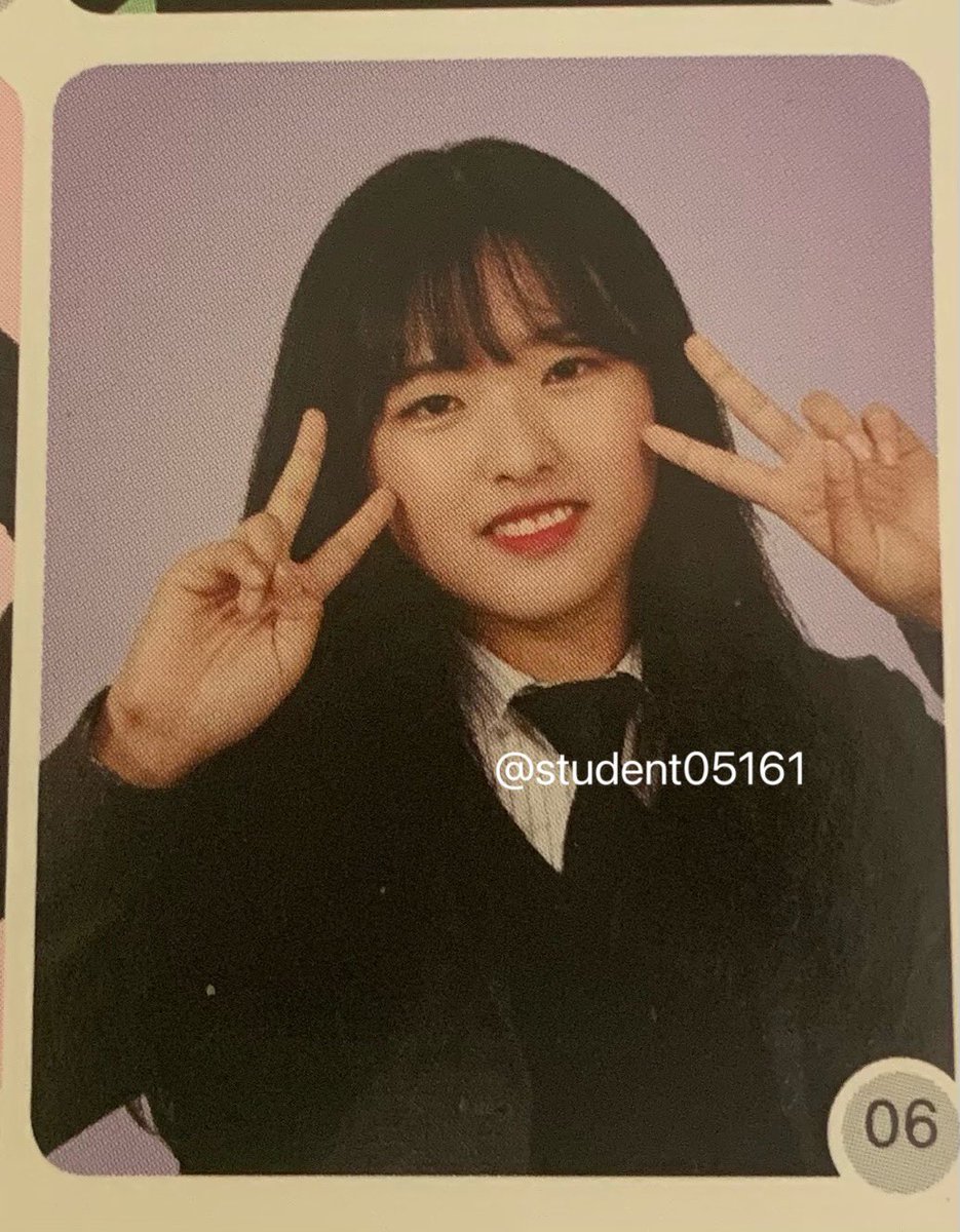 student05161's tweet photo. #RT 제 카메라가 이게 최선이래요🥲
오래 기다리셨으면 미안해요 ..🥺🥺!!!

#이달의소녀 #이달소 #LOONA #올리비아혜 #올혜 #손혜주 #혜주 #OliviaHye #hyejoo #중졸사 #중학교졸업사진 #졸사 #졸업사진 https://t.co/KCB9MQz4Vr