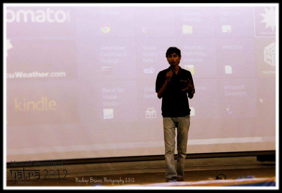 KamleshKawadkar's tweet image. Cherishing good old memories! How time flies.. it&apos;s been 9 years. #MicrosoftDreamSparkYatra #MicrosoftStudentPartner 
#MSP #Bhopal @himanshpal @weemundo