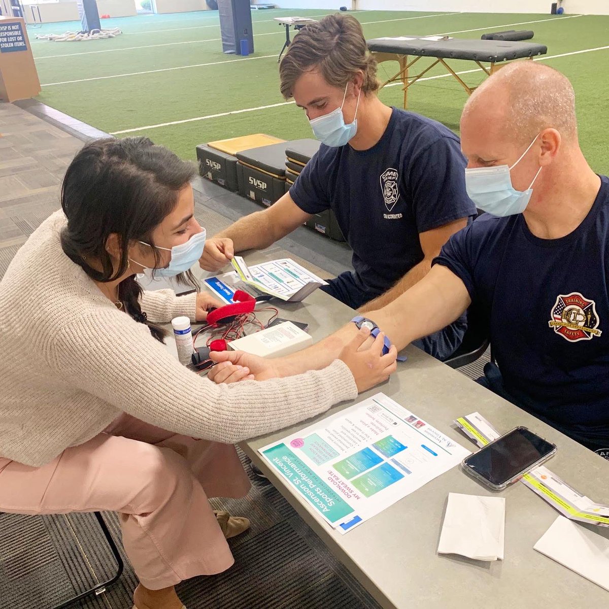 fuelingvictory's tweet photo. #GatoradeSNIP update: @ColeNutrition 💥⁣ 

Colette recently completed her SNIP fellowship at @DefiningSports. She worked w/ athletes ages 12-60+ on topics such as endurance nutrition, high school sports, tactical nutrition &amp; eating disorders. 
Way to be #FuelingVictory, Colette! https://t.co/zQNeUJDNmV