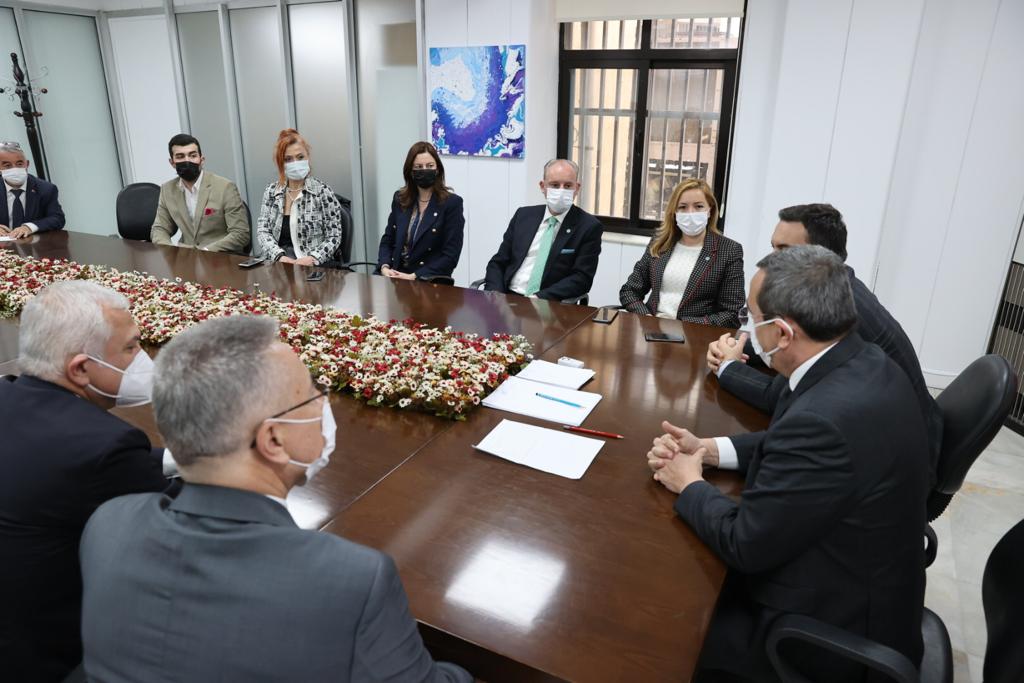 İyi Parti Sivil Toplum Kuruluşlarından Sorumlu Genel Başkan Yardımcısı Burak Akburak, yardımcıları; Cem Karakeçeli, Mecit Hazır, Mehmet Aslan ve STK yöneticileri ile Genel İdare Kurulu Üyesi Sevin Çağlayan'a nazik ziyaretleri için çok teşekkür ediyorum.