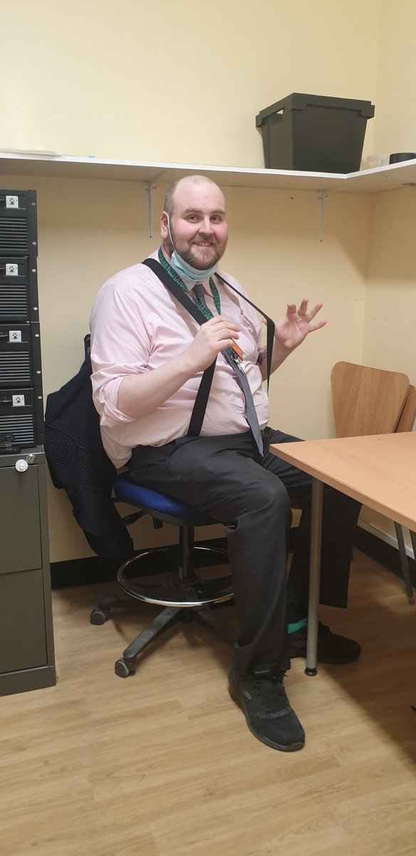 In some BIG news...

I'm bringing braces back!

That is all