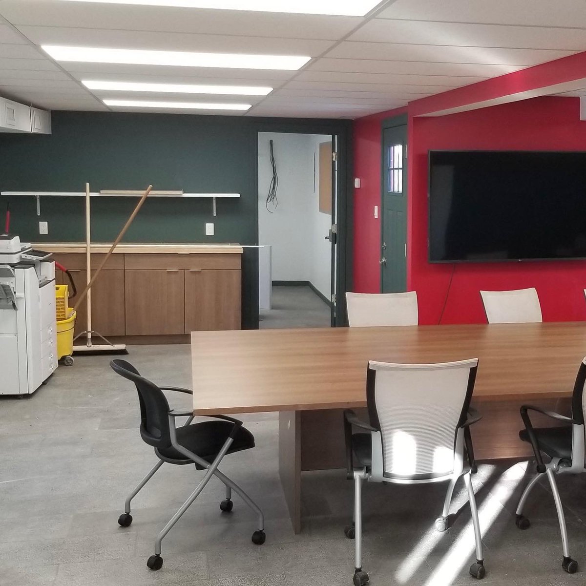 laborincca's tweet photo. This project was comprised of many tasks for our valued client. LABOR-INC was tasked with fabricating a custom Deck between two site trailers, followed by a full trailer fit-out, which involved blowing out the walls on 2 older trailers, to create one Health and Safety trailer! https://t.co/uSEN2ryFmU