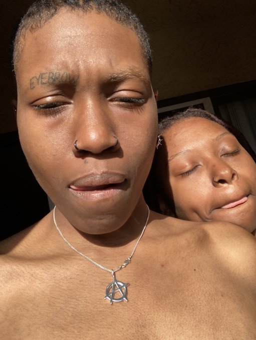 Anniversary Weekend ...4years married . #VaginaBased @Feignix_Reign https://t.co/0iCmxur1SN<a href="/tag/vaginabased"class="tags">#VaginaBased</a>