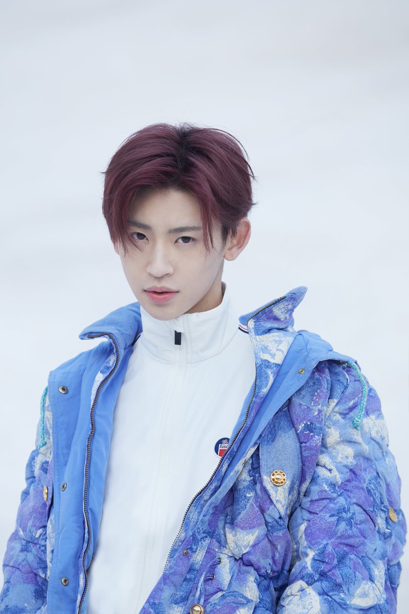 ayowzup's tweet photo. 210409 果然娱乐- Gramarie Weibo Update

Helping the Winter Olympics! Follow in the footsteps of xiao gui n walk into the beauty of skiing together~

🔗Watch xg's cuts (13mins) : https://t.co/uaSncDgN9H

#XiaoGui #LilGhost #小鬼 #王琳凯 #冬梦之约 #WinterDreamPromise #Beijing2022 https://t.co/588cKi4vLf