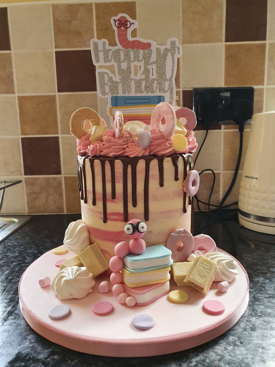 BeverleyHasRead📚 tweet media