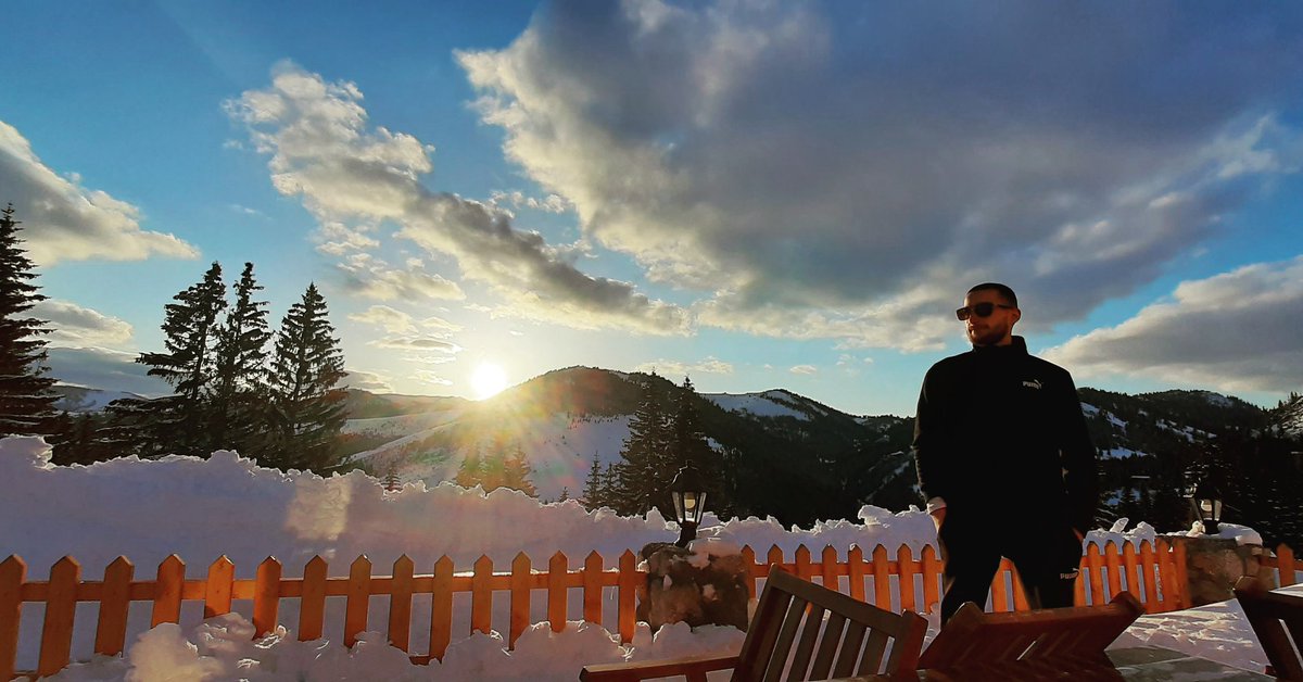 Zhitaaaa tweet media