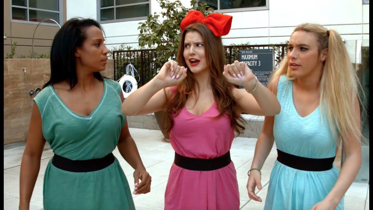 cookingrockl's tweet photo. NEW photos of CW’s live action powerpuff girls https://t.co/Gt5ZewUlHT