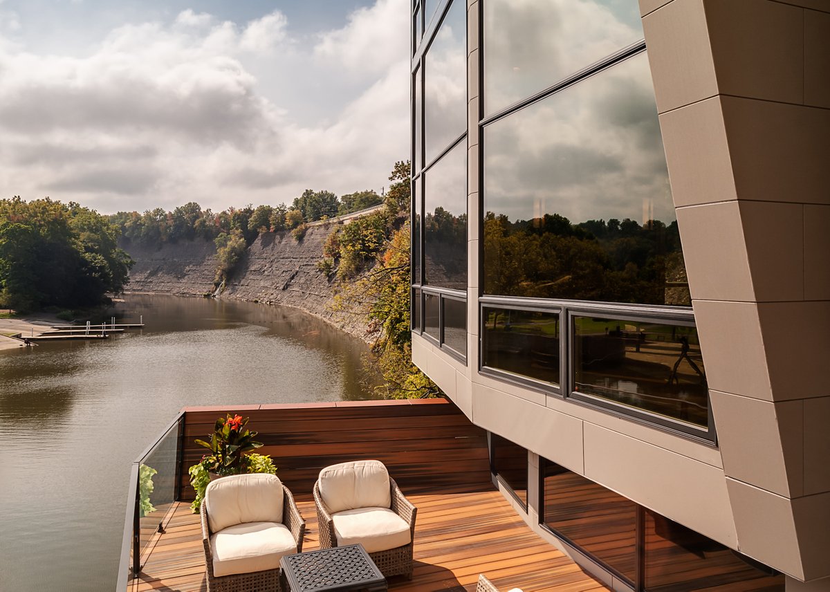 With the 2021 NFL Draft taking place in Cleveland, we can't help but reminisce on 2014's Draft Day, an American sports drama film starring Jennifer Garner and Kevin Costner. Draft Day was filmed at Brickhaus' luxury residence, Eleven River!

Learn more: bit.ly/39Zw7ur