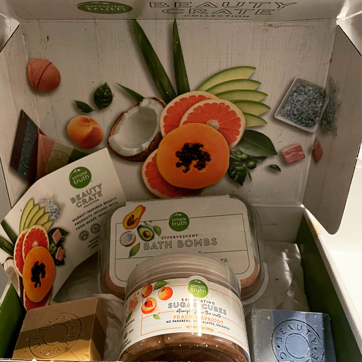 Chellsiie's tweet image. #simpletruthbeautycrate #complimentary @simpletruth4u @Influenster