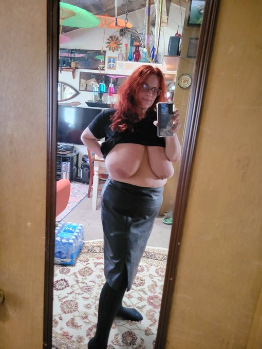 My leather skirt fits again!!😊 https://t.co/8JbbZ5FlQw<a href="/tag/mvsales"class="tags"><span>#mvsales</span></a>