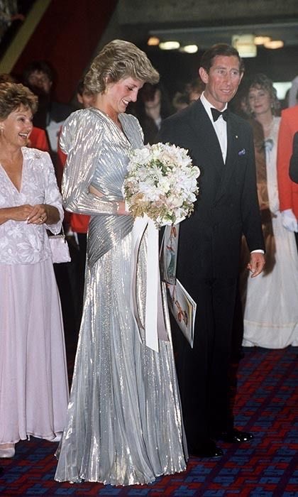 thread of princess diana’s outfits