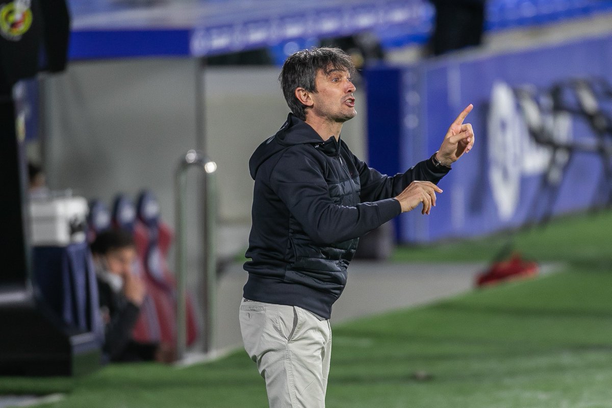 SDHuesca's tweet photo. "𝘌𝘭 𝘏𝘶𝘦𝘴𝘤𝘢 𝘺𝘢, ¿𝘯𝘰? 
¡𝘘𝘶é 𝘴𝘦 𝘱𝘳𝘦𝘱𝘢𝘳𝘦𝘯! 
¡𝘘𝘶é 𝘯𝘰𝘴 𝘦𝘴𝘱𝘦𝘳𝘦𝘯!"

85 días después: 

¡¡¡ 𝗘𝗦𝗧𝗔𝗠𝗢𝗦 𝗔𝗤𝗨Í !!!

☝️🏻🔵🔴 https://t.co/14Hu4tHrlE