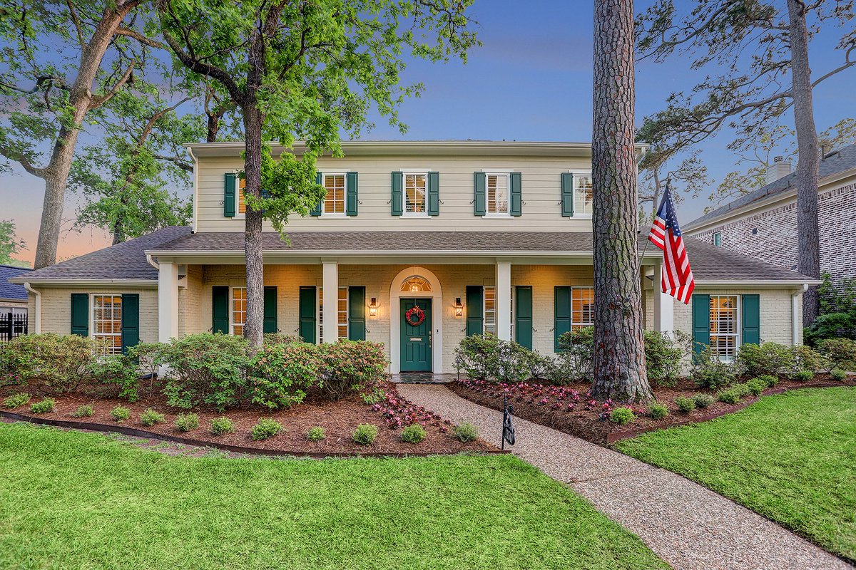 perdomo_compass's tweet photo. Just Listed in Wilchester &amp; Open Sunday!
13507 Apple Tree Road

5-6 Bed | 4.5 Bath | 4,387 SF | $1,395,000

Showings start at open house this Sunday, 3:00 - 5:00 PM

Listed by: Kim Zander
kim.zander@compass.com / 713.725.0256

https://t.co/DdEWXn2Tvu https://t.co/c72CgPuR5z
