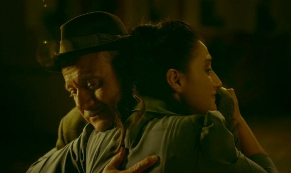 "Yanında olup kalbinde olmasam daha mı iyi olur" bir veda için en güzel sözlerden biriydi..
#senhiçateşböceğigördünmü