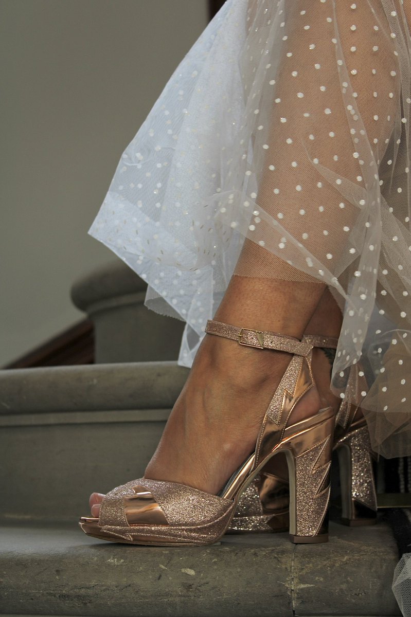 RESTOCK ALERT: Yes that’s right, our signature Zia Rose Gold has now been restocked.

Don’t miss out, go online now and secure your size. 

 terrydehavilland.com/product/zia-ro…