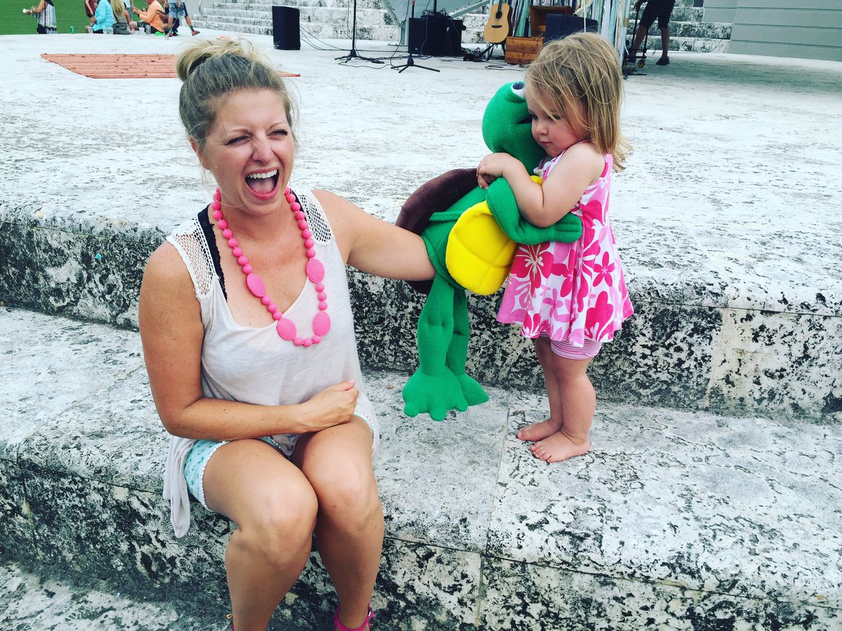 HuckAndLilly's tweet photo. That time in Seaside when that little girl wouldn’t let go of SloMo Joe😂😂😂 Spotify ▶️🎶 https://t.co/f3N5S9l98T #MusicForKids #KidsMusic #MomLife #Toddlers #Parenting #KindergartenTeacher #kindergarten  #Preschool #PreschoolTeacher #BeachKids #Homeschooling #SlowJoe #SloMoJoe https://t.co/ZbbTTiviWe
