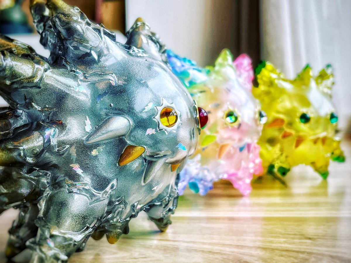 wilson1980's tweet photo. ⚡️🖤🌈💚✨
.
.
#kaiju #arttoy #toy #INSTINCTOY #instinctoy_hiroto_ohkubo #softvinyl #softvinyltoy #THUNDERLIQUID #Electricrainbow #sofvitokyo #toystagram #toysphotogram #toysphotography #ソフビ #INSTINCTOYSHOCK #大久保博人 #beautiful #beautifulcolors #怪獣 #綺麗 #monster #toys https://t.co/93D1Duu77J