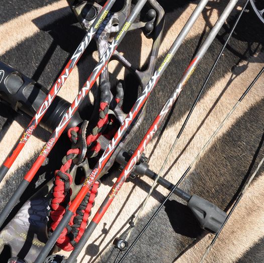 What’s your arrow of choice?  We both shoot @killnstixcarbonarrows Ventilators. Do these stripes make them look fat?  😉 
.
.
.
#killinstix #psearchery #africa #plainsgame #bowhunting #hunting #eatwhatyoukill