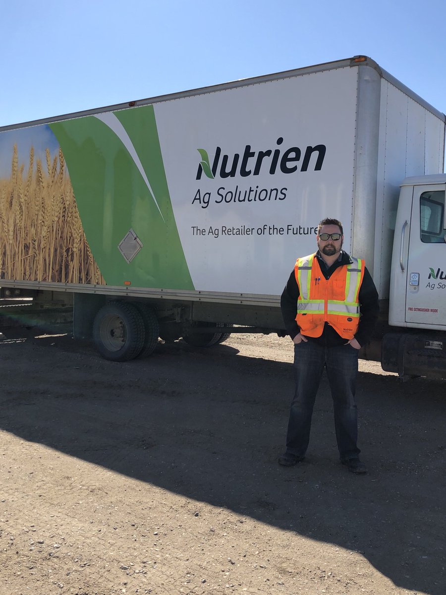 Vote for Lumsden! Kraft Hockeyville, we support Lumsden and area. Thanks for the support!krafthockeyville.ca/#/landing