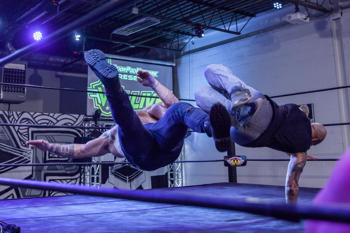 MajorPodNetwork's tweet image. MAVEN IS HERE! Maven and his gorgeous-looking dropkick are here at #FWFLIVE! @MajorPodNetwork
ORDER TODAY: Patreon.com/FWFLIVE