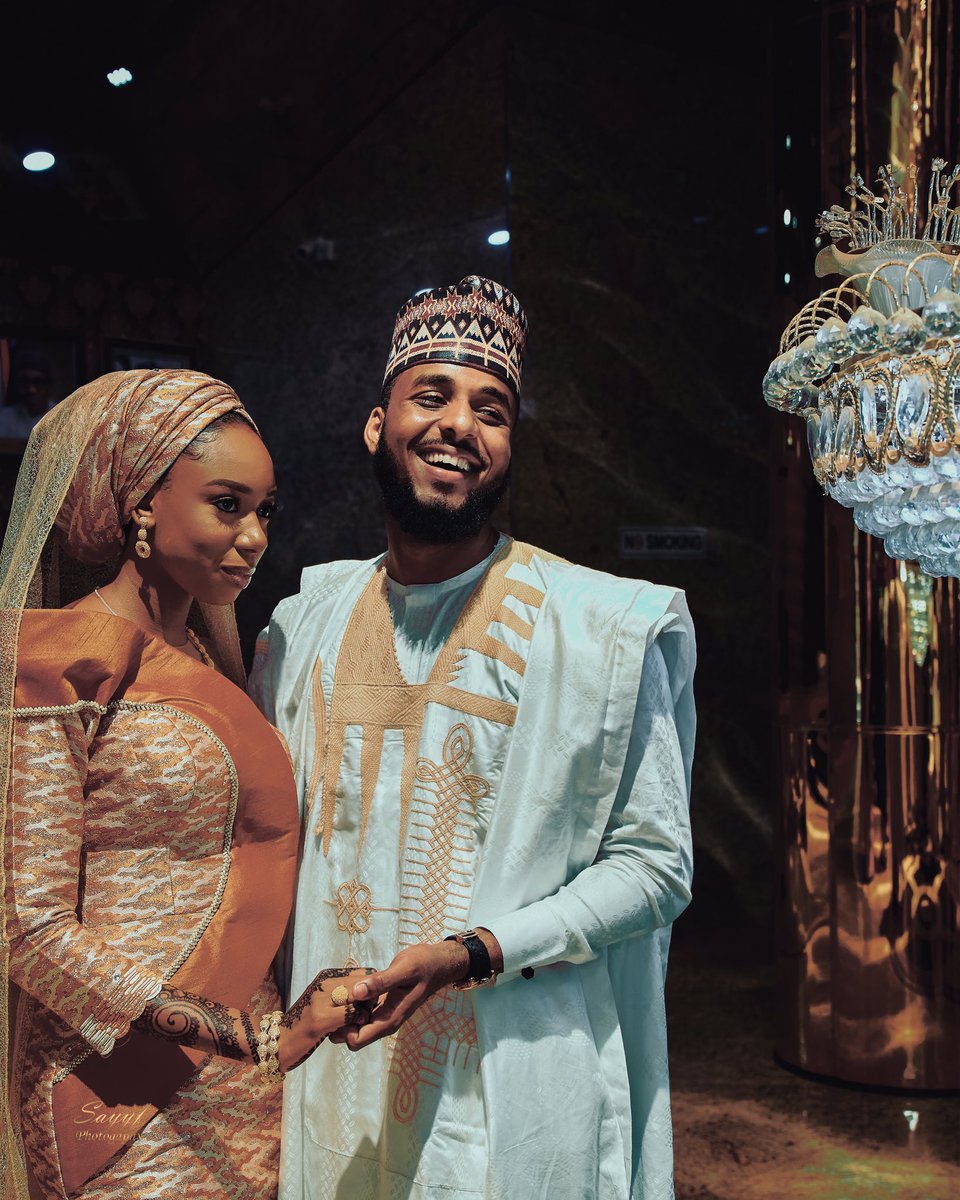 Alee_Sayyf's tweet image. 🌹🌹🌹🌹🌹🌹🌹🌹🌹🌹🌹
.
.
They loved with a love a little more than love - Edgar Allan Poe
.
.
#photoofday #photooftheday #couplegoals #couples #couplesgoals #weddingdress #weddinginspiration #arewaweddings #arewabride #arewa #sayyfweddings