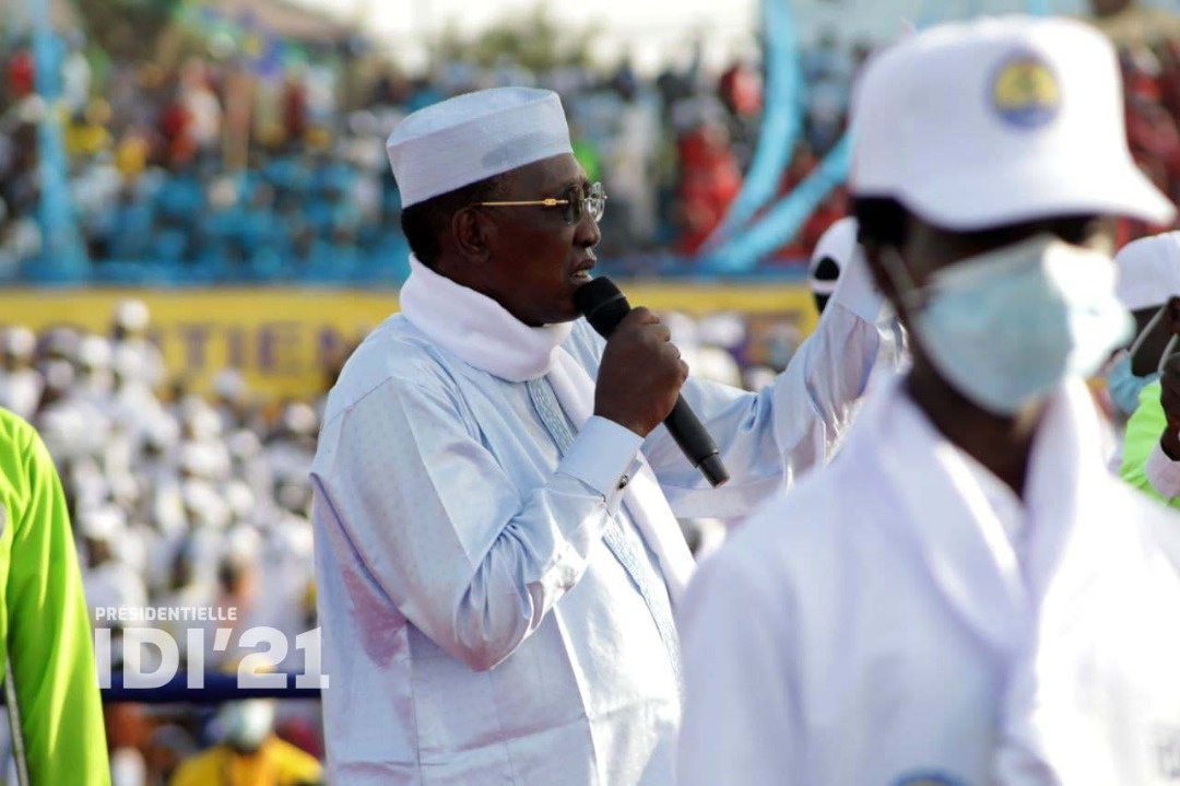 "Réveillez-vous très tôt! Le 10 et après-demain le dimanche 11. Allez voter massivement!" Idriss Déby Itno - Candidat du consensus #IDI21 #Tchad #Election #Vote #Solidarité