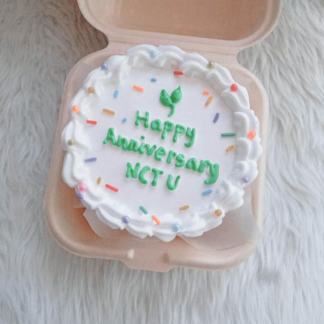 AlegreJaja's tweet photo. Happy 5th NCT 💚
Thank u for making me laugh with your countless contents!
@NCTsmtown
@NCTsmtown_127
@NCTsmtown_DREAM
@WayV_official
#5YearsWithNCT #NCT5thAnniversary
^Forgot to post it here earlier... https://t.co/TIcdnDcSJo