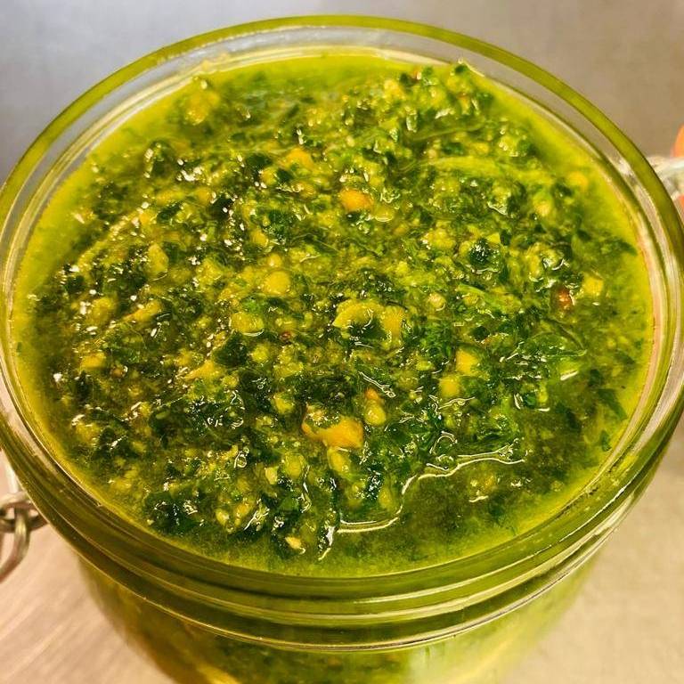 Winster garlic pesto, freshly made to be found on this weekends takeaway menu, and to follow on our Al Fresco menu starting Monday. #brownhorseinn #happyfriday #takeaway #supportlocal #localproduce
