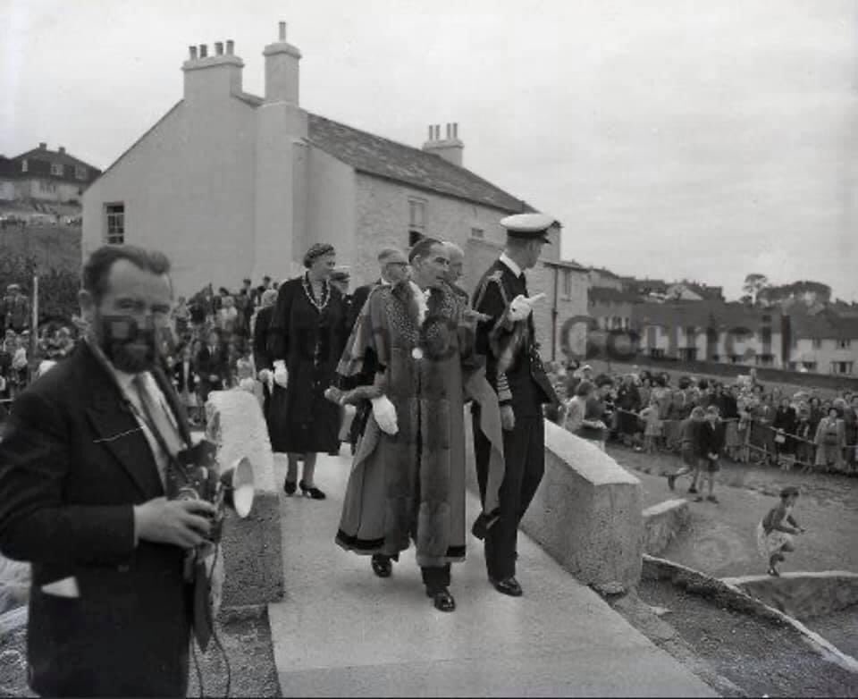 PatPatel17's tweet photo. Whilst a sad day of Prince Phillips’s passing let us remember the day he came to #BarneBarton to open Barne Park. I am sure there are still some people around who remember the event. Photos from the #StBudeaux Archive. https://t.co/YINS2tBUUB
