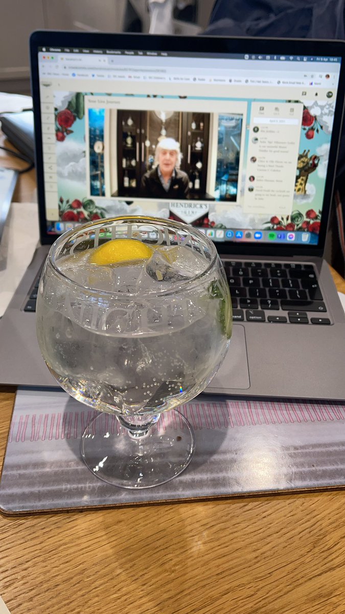 Dollydealer's tweet photo. Celestial Spritz - very tasty!  #HendricksAir @HendricksGin #lunargin https://t.co/TPGNDtckvB