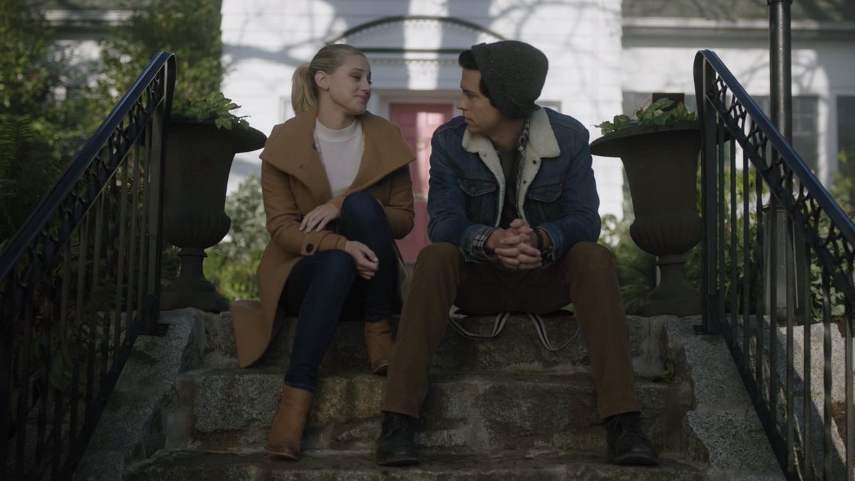 bugheadIines's tweet image. live with us. 
#riverdale