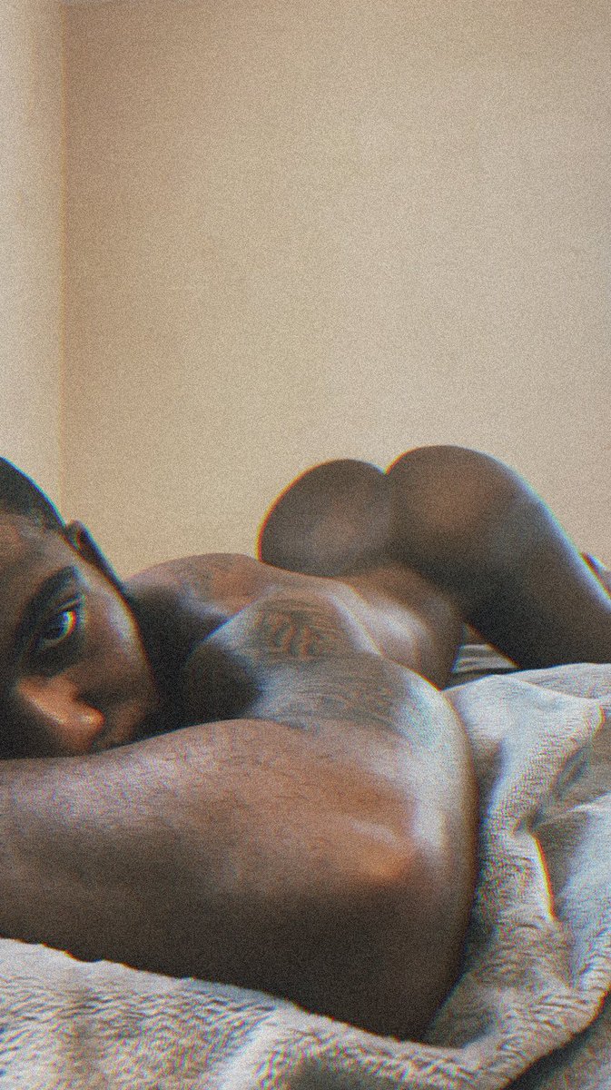 NicolasGrey's tweet photo. backshot me please. https://t.co/pUtLTWoSwO