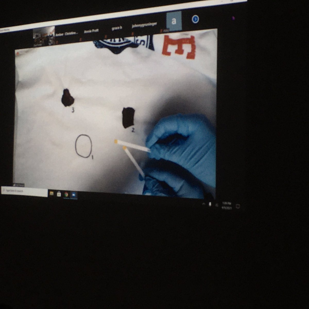 MPHScienceDept's tweet image. Pandemic science teaching continues to challenge. Today, however, was a smashing Forensics class success as we zoomed with Syracuse University students, who demonstrated forensic testing we can’t perform in the high school setting!