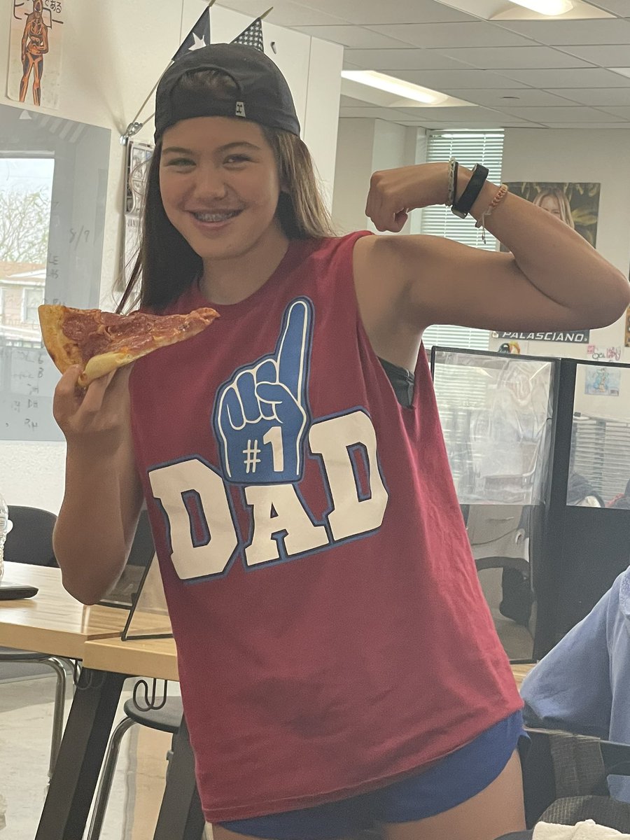 Suns out Guns out.  Jhoni likes to finish a great workout with pizza #633